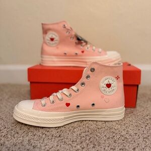 Converse women’s pink Valentine’s Day limited edition high tops brand new !!
